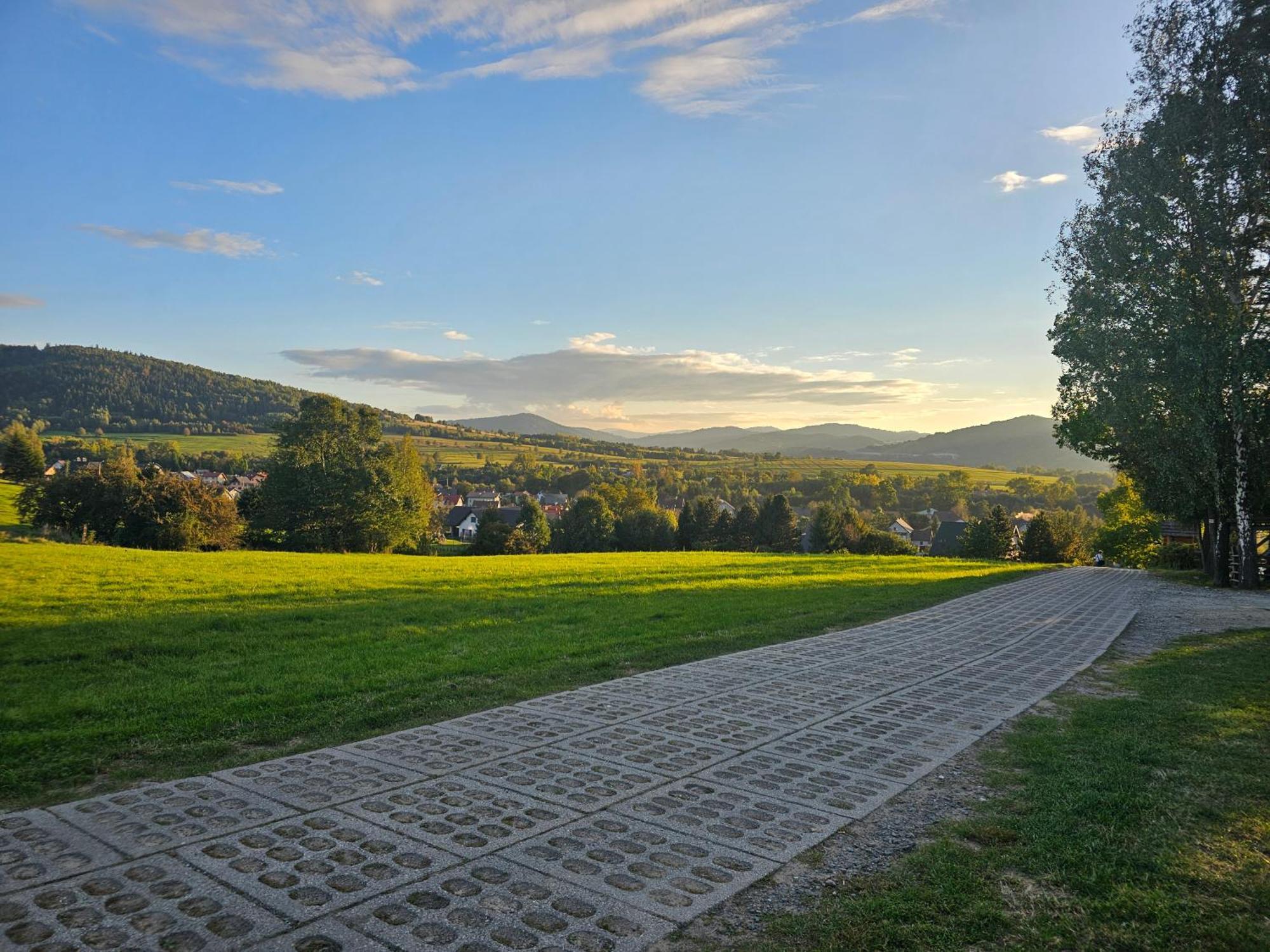 Dom Wypoczynkowy Beskidy Wegierska Gorka Exterior foto